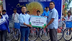 z7085614159520_fd52d9d59ab0c300a8523fc3ba9dc24d_ef3c5